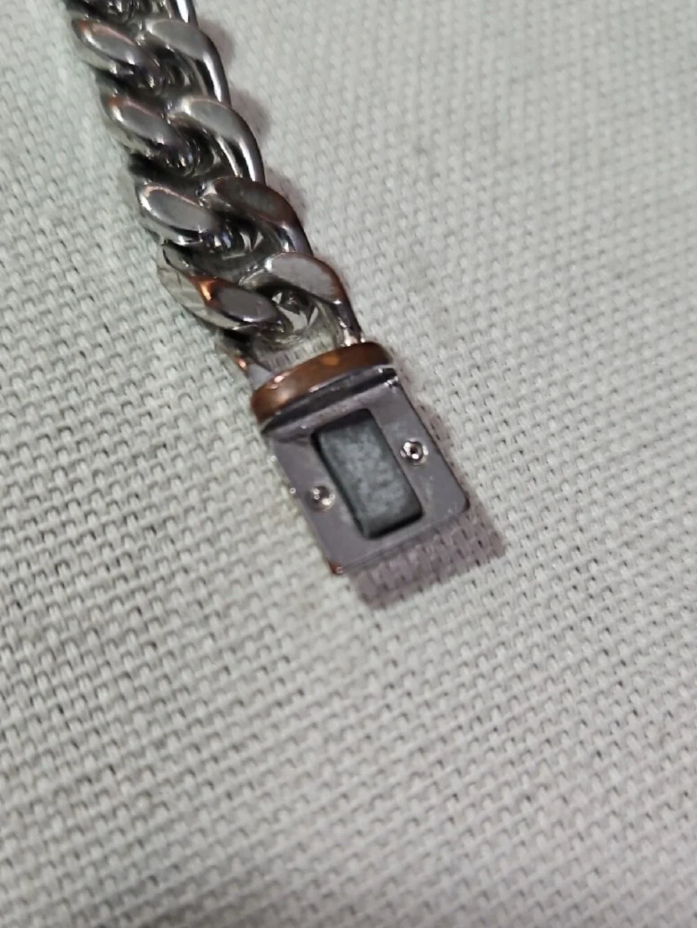 GUESS Silver-Tone Rounded Curb Chain Bracelet